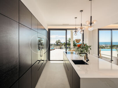 Villa Olivia - Impressive Family Home in Los Flamingos