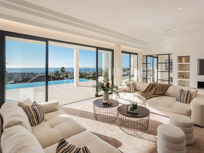 Villa Olivia - Impressive Family Home in Los Flamingos