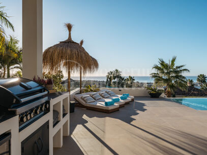 Villa Olivia - Impressive Family Home in Los Flamingos