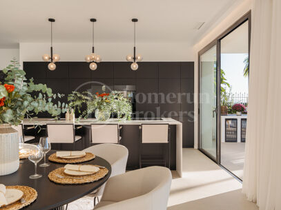 Villa Olivia - Impressive Family Home in Los Flamingos