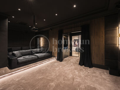 Villa Olivia - Impressive Family Home in Los Flamingos
