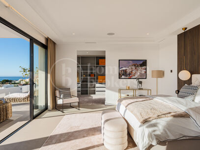 Villa Olivia - Impressive Family Home in Los Flamingos