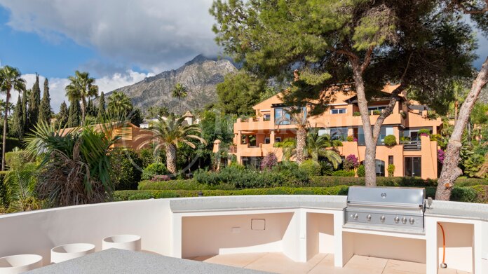 Villa Albinoni - Brand New Villa in Sierra Blanca, Marbella