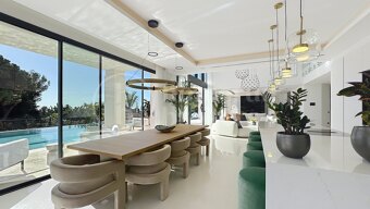 Villa Albinoni - Brand New Villa in Sierra Blanca, Marbella