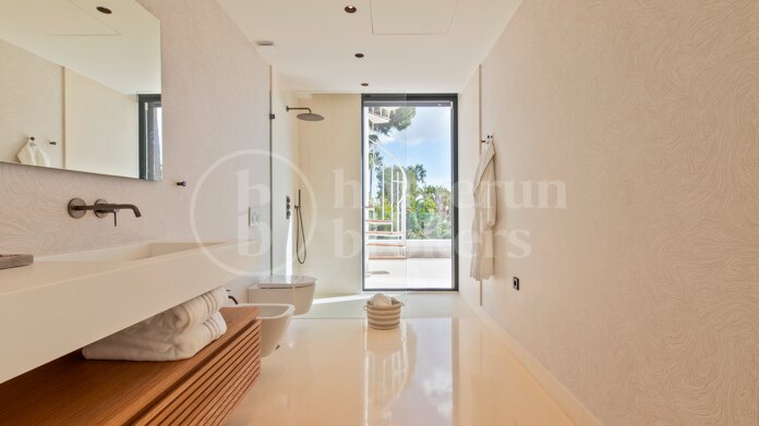 Villa Albinoni - Brand New Villa in Sierra Blanca, Marbella