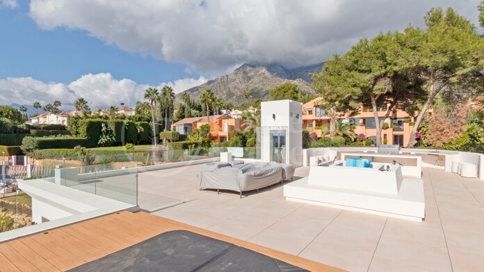 Villa Albinoni - Brand New Villa in Sierra Blanca, Marbella