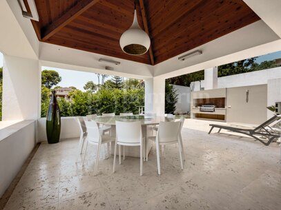 Villa Limeña - Modern Villa with Stunning Sea Views on Marbella’s Golden Mile