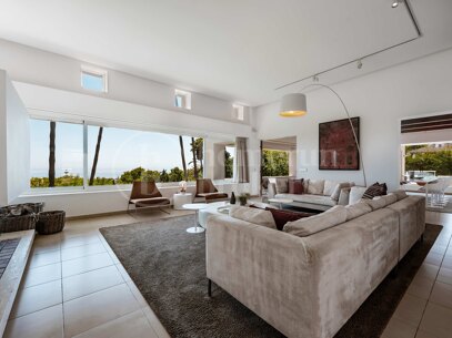 Villa Limeña - Modern Villa with Stunning Sea Views on Marbella’s Golden Mile