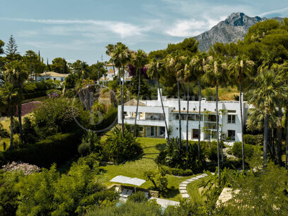 Villa Limeña - Modern Villa with Stunning Sea Views on Marbella’s Golden Mile