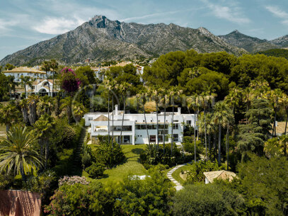 Villa Limeña - Modern Villa with Stunning Sea Views on Marbella’s Golden Mile