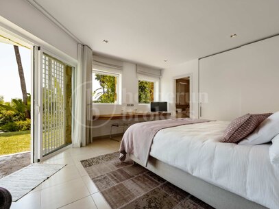 Villa Limeña - Modern Villa with Stunning Sea Views on Marbella’s Golden Mile
