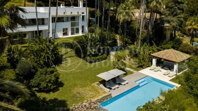 Villa Limeña - Modern villa med fantastisk havsutsikt på Marbellas Golden Mile