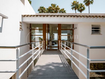 Villa Limeña - Modern Villa with Stunning Sea Views on Marbella’s Golden Mile