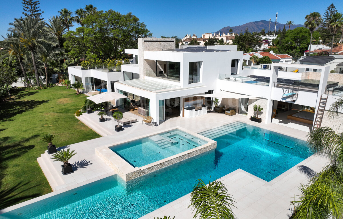 Villa El Paraiso, Estepona East