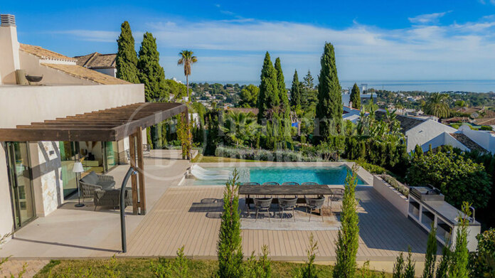 Villa Minoo - Villa with Sea Views in El Paraiso, Benahavis