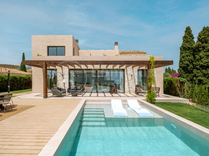 Villa Minoo - Villa with Sea Views in El Paraiso, Benahavis