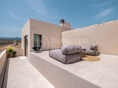 Villa Minoo - Villa with Sea Views in El Paraiso, Benahavis