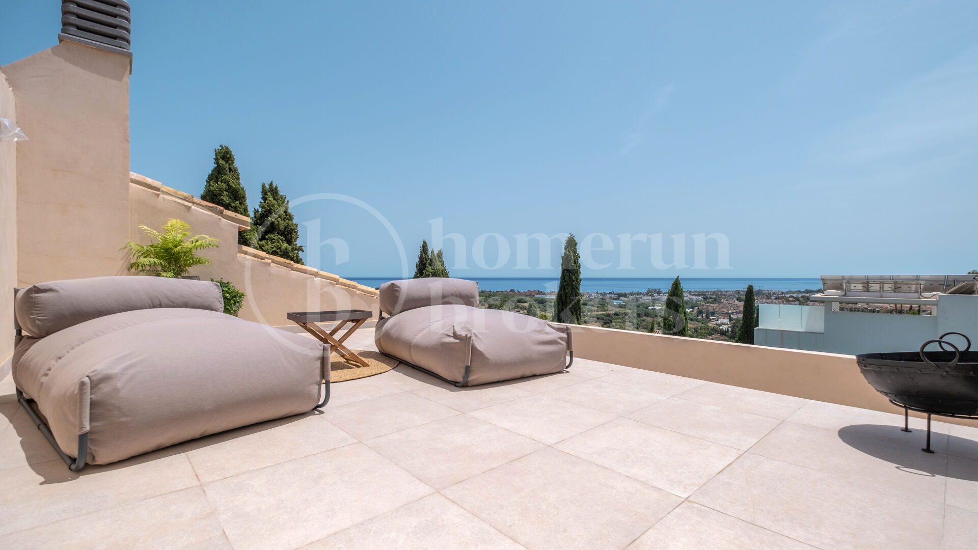 Villa Minoo - Villa with Sea Views in El Paraiso, Benahavis