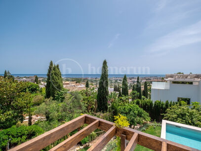 Villa Minoo - Villa with Sea Views in El Paraiso, Benahavis