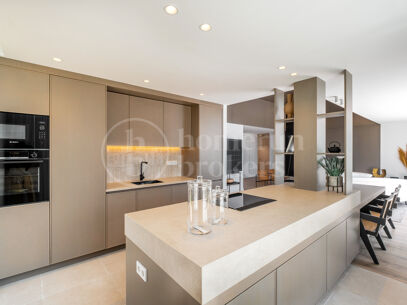 Villa Minoo - Villa with Sea Views in El Paraiso, Benahavis