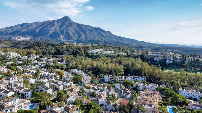 El Naranjal - Townhouse in Nueva Andalucia, Marbella