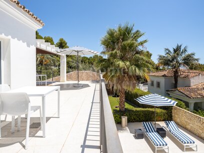 Renovated Villa situated in Cascada de Camoján