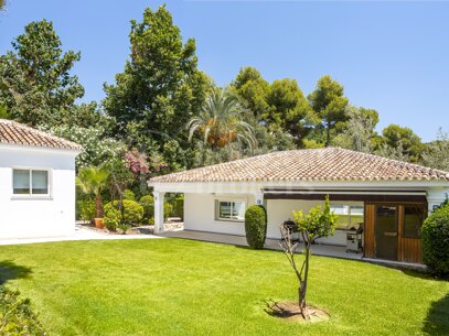Renovated Villa situated in Cascada de Camoján