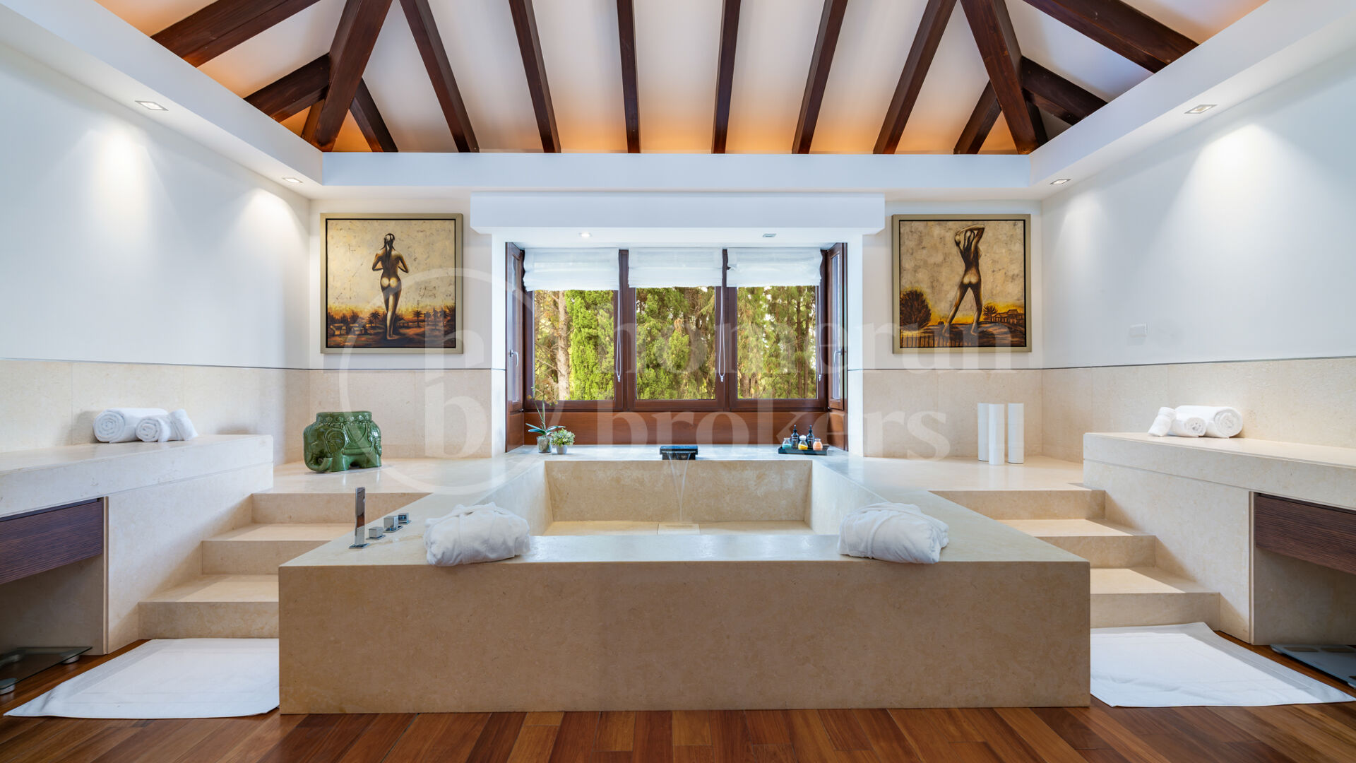 Villa Cascada de Camojan - Remarkable Estate in Gated Community