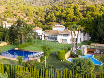 Villa Cascada de Camoján - Enastående fastighet i ett gated bostadsområde
