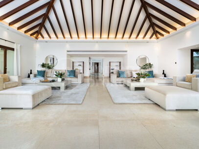 Villa Cascada de Camojan - Remarkable Estate in Gated Community