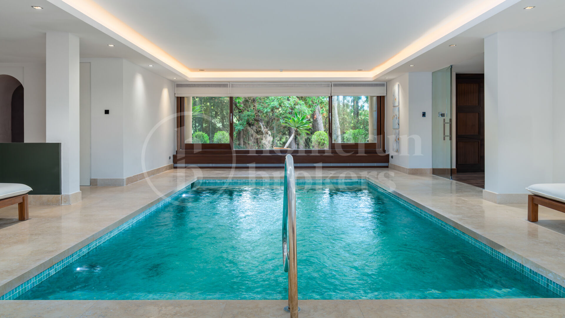 Villa Cascada de Camojan - Remarkable Estate in Gated Community