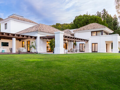 Villa Cascada de Camoján - Enastående fastighet i ett gated bostadsområde