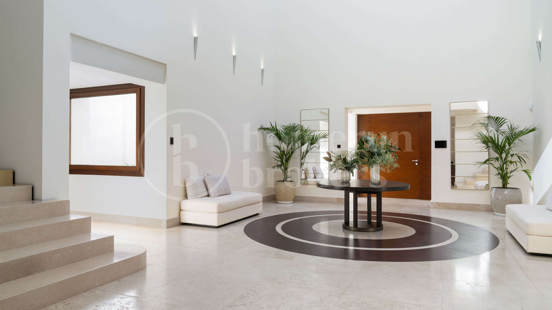 Villa Cascada de Camojan - Remarkable Estate in Gated Community