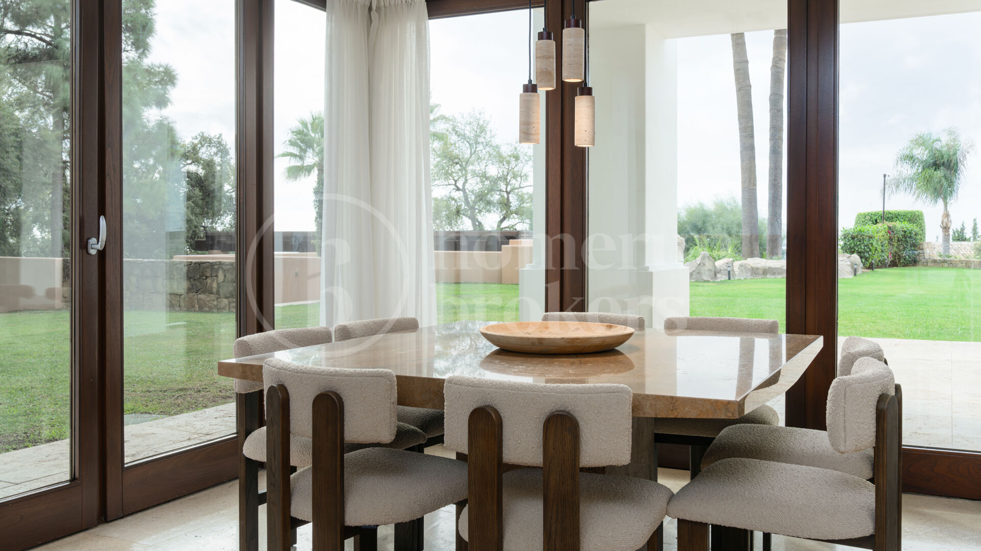 Villa Cascada de Camojan - Remarkable Estate in Gated Community