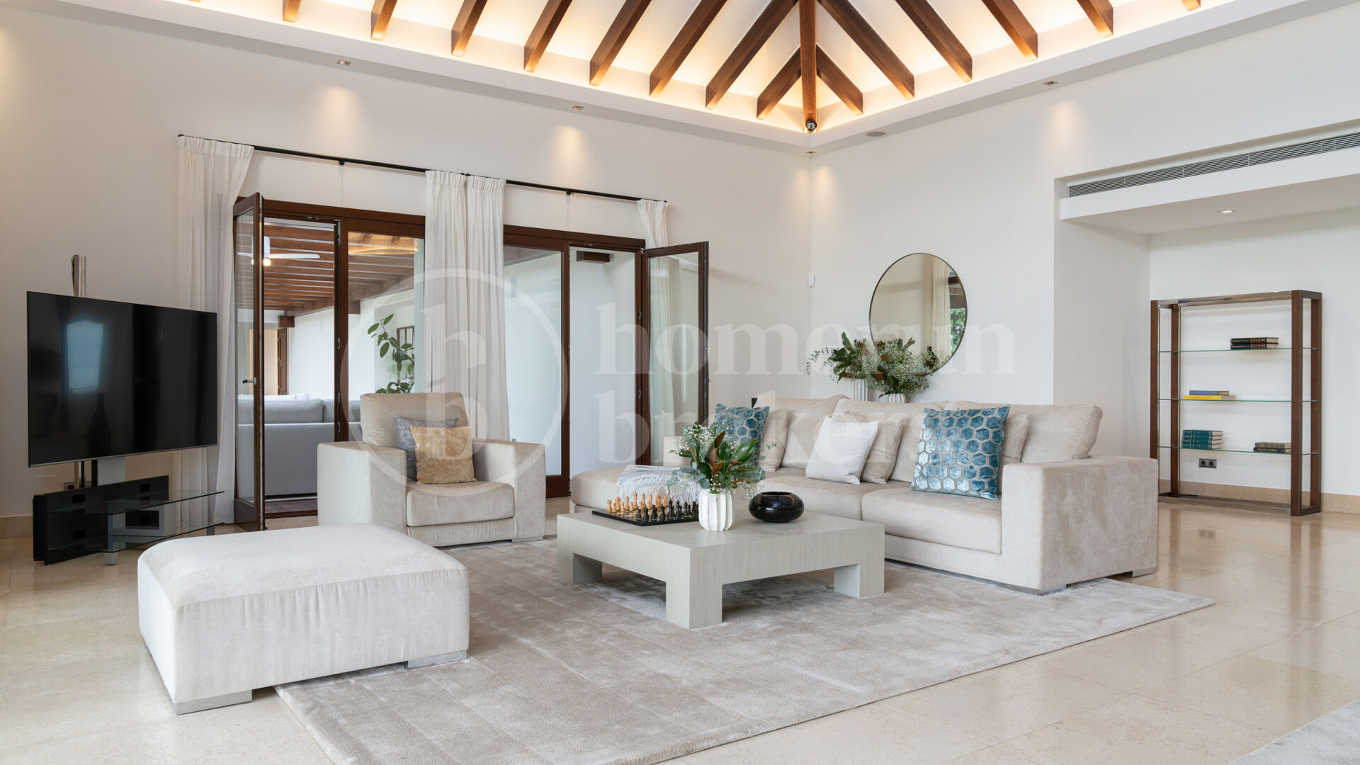 Villa Cascada de Camojan - Remarkable Estate in Gated Community