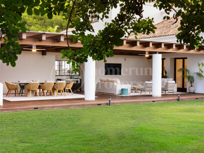 Villa Cascada de Camoján - Enastående fastighet i ett gated bostadsområde