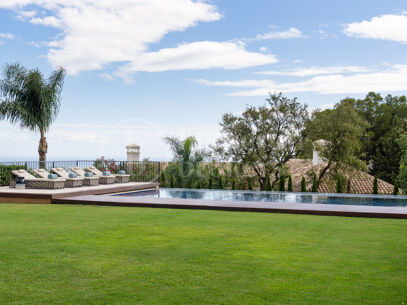 Villa Cascada de Camojan - Remarkable Estate in Gated Community