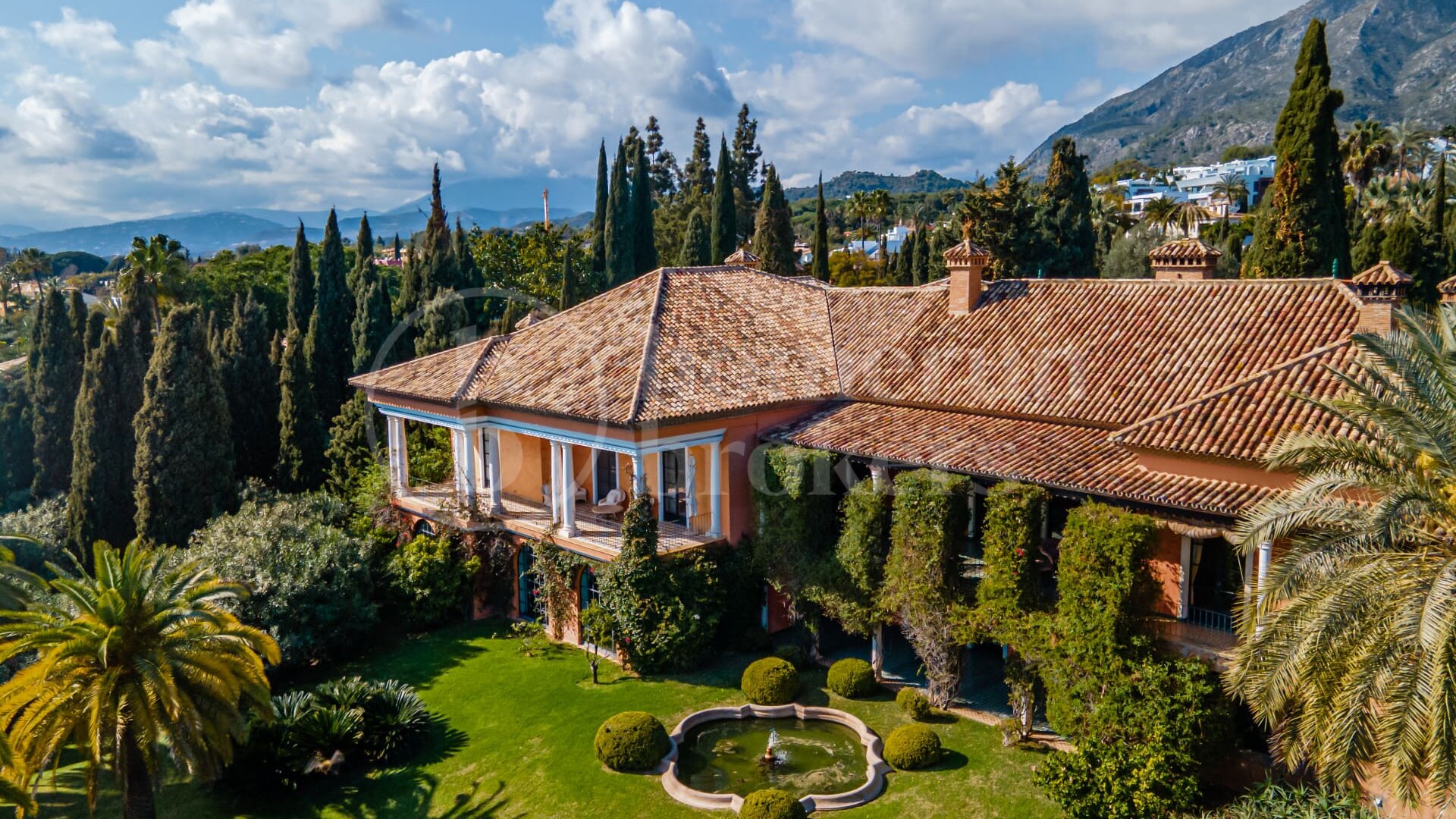 Villa El Cortijo - Historic Mansion on the Golden Mile