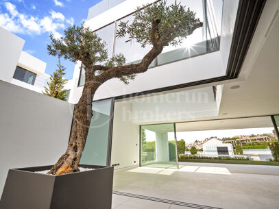 Vila 12 - Luxury Semi detached villa in Marbella Golden Mile