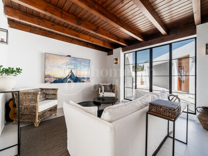 Madroñal 1- Andalusian Villa with Stunning Sea and Mountain Views