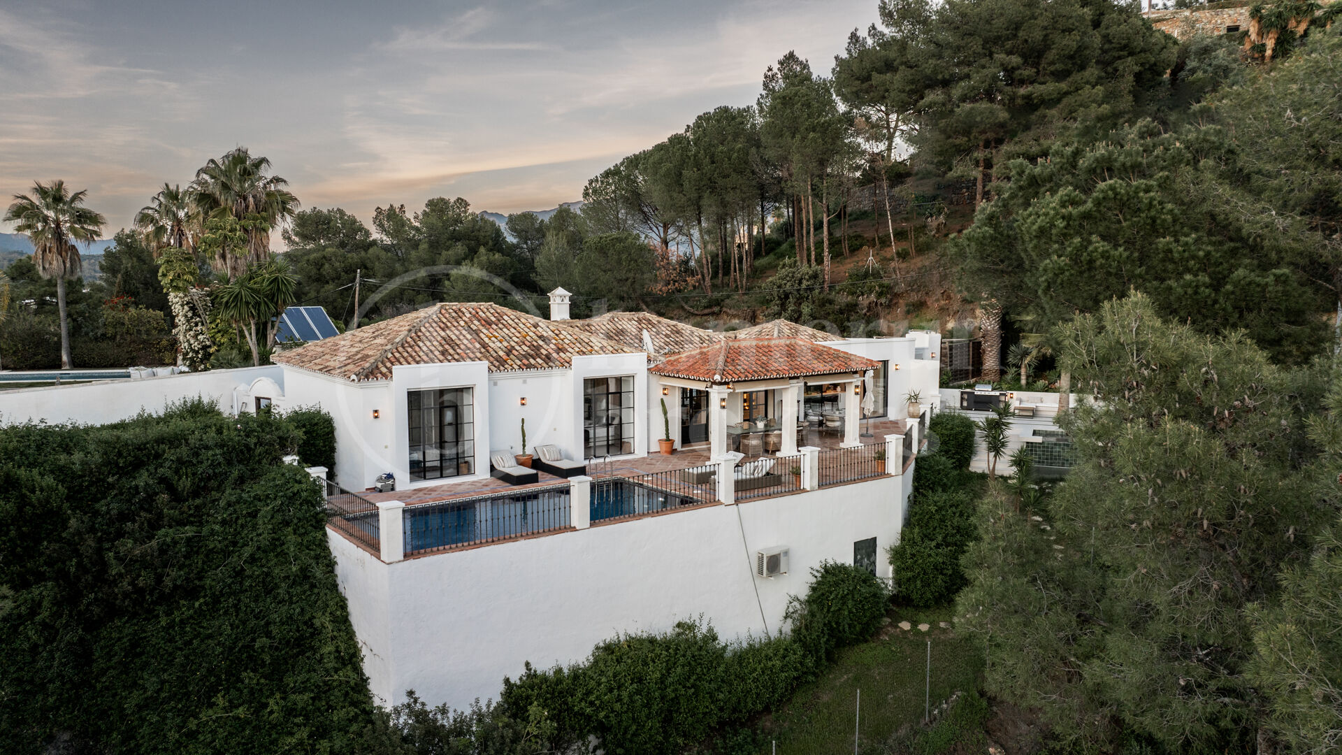 Madroñal 1- Andalusian Villa with Stunning Sea and Mountain Views