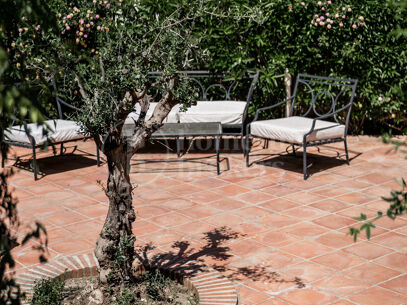 Madroñal 1- Andalusian Villa with Stunning Sea and Mountain Views
