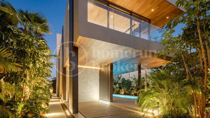 Casa Max - Sustainable Modern Masterpiece with Sea Views in Casa Blanca Marbella