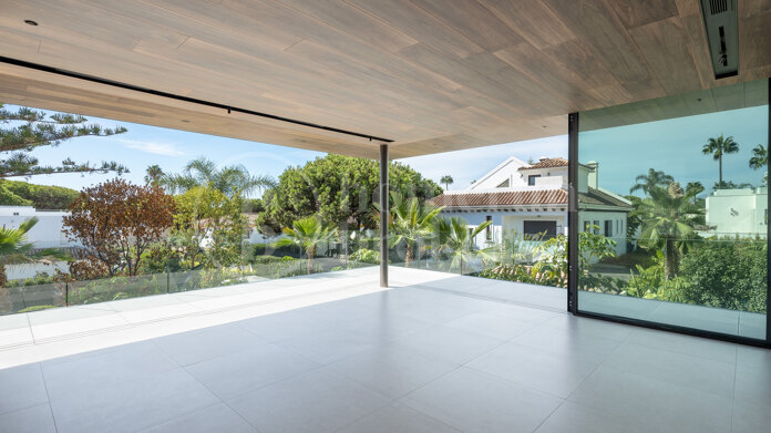 Casa Max - Sustainable Modern Masterpiece with Sea Views in Casa Blanca Marbella