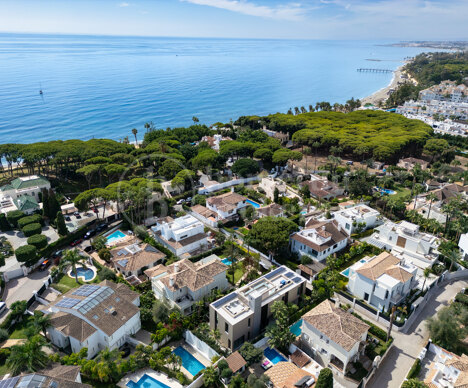 Casa Max - Sustainable Modern Masterpiece with Sea Views in Casa Blanca Marbella