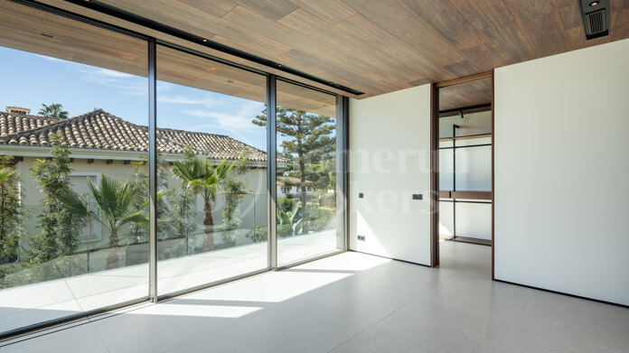 Casa Max - Sustainable Modern Masterpiece with Sea Views in Casa Blanca Marbella