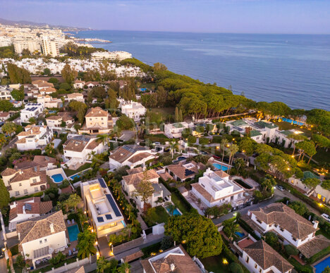 Casa Max - Sustainable Modern Masterpiece with Sea Views in Casa Blanca Marbella