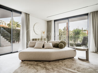 Villa Midori - Modern Villa with heated pool in Nueva Andalucia, Marbella