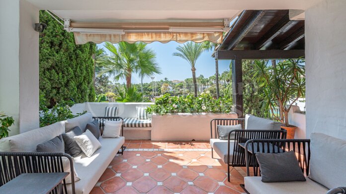 Apartment Acacias - Renovated apartment in Puente Romano, Marbella