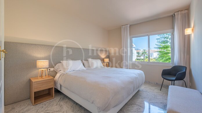 Apartment Acacias - Renovated apartment in Puente Romano, Marbella